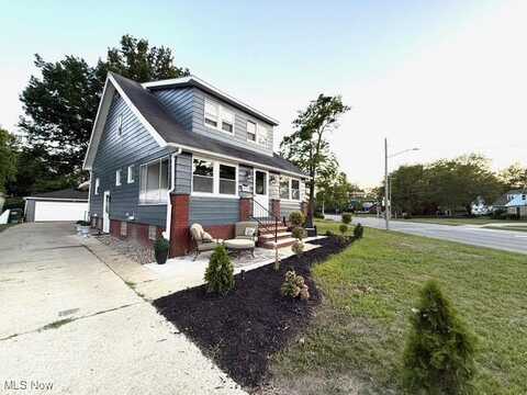 21430 Lakes Shore Boulevard, Euclid, OH 44123