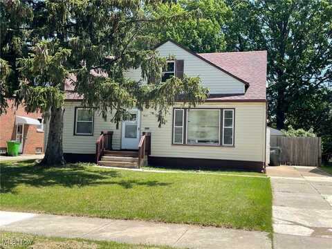 917 E 214th Street, Euclid, OH 44119