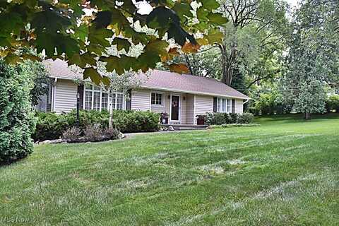 17600 Egbert Road, Walton Hills, OH 44146