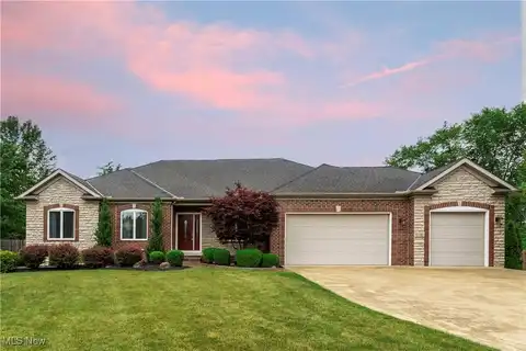 8130 Crystal Creek Drive, North Royalton, OH 44133