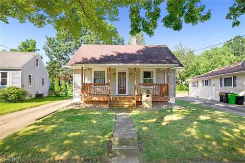 92 Waltz Drive, Barberton, OH 44203