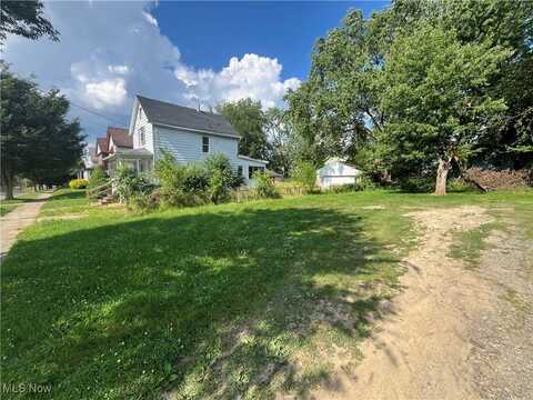 2227 18th Street SW, Akron, OH 44314
