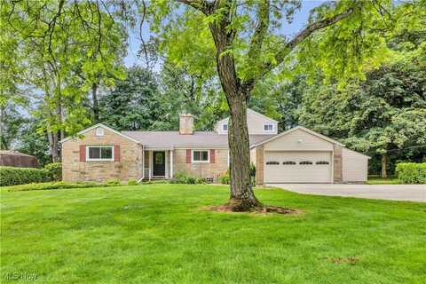 8918 Bramley Drive, Independence, OH 44131