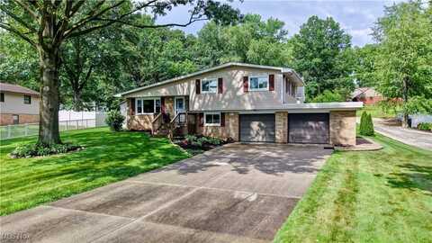 2463 NW Renner Drive NW, Dover, OH 44622