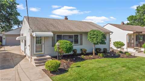 16035 Bowfin Boulevard, Brook Park, OH 44142