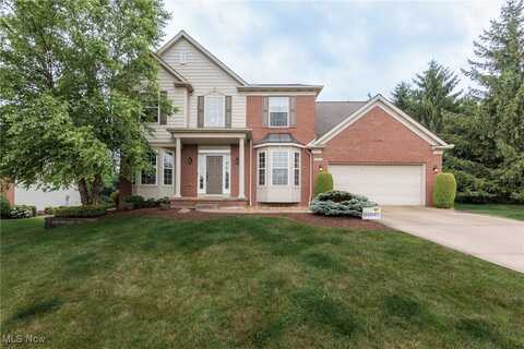 100 Hartford Court, Broadview Heights, OH 44147