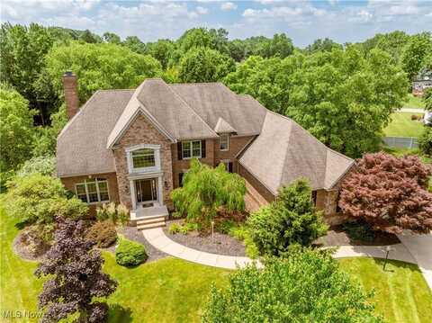2840 Barclay Circle NW, North Canton, OH 44720