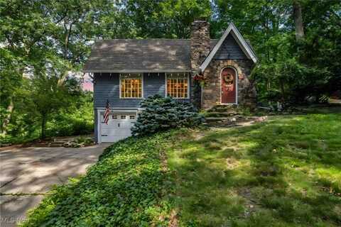 468 Palisades Drive, Akron, OH 44303