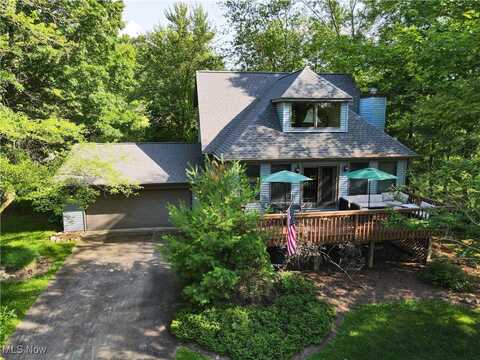 7154 Elgin Drive SW, Sherrodsville, OH 44675