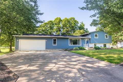 8242 Orchardway Street NW, North Canton, OH 44720