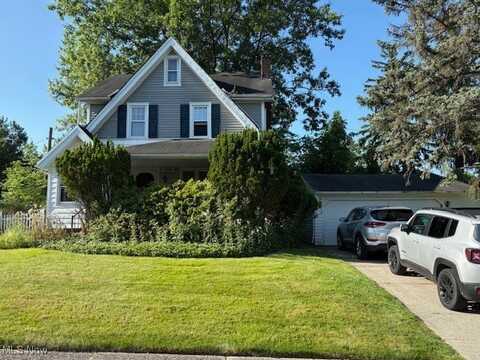 19510 Gardenview Drive, Maple Heights, OH 44137