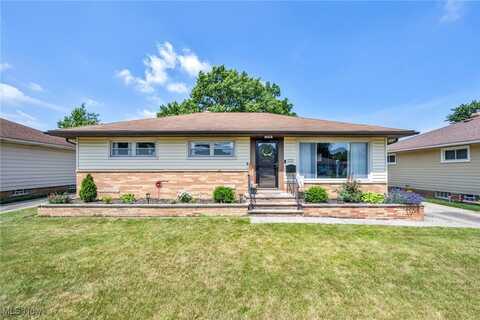 7356 Oakwood Road, Parma, OH 44130