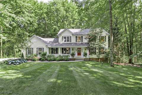 1040 Whisperwood Lane, Aurora, OH 44202