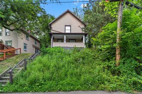 677 Sharon Street, Akron, OH 44314