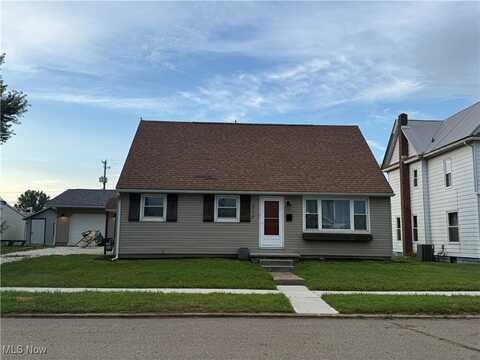 316 W Russell Avenue, West Lafayette, OH 43845