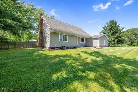12330 E Shiloh Drive, Chesterland, OH 44026