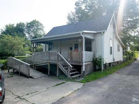 427 N 5th Street, Cambridge, OH 43725