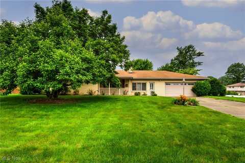 54 Creed Circle, Campbell, OH 44405