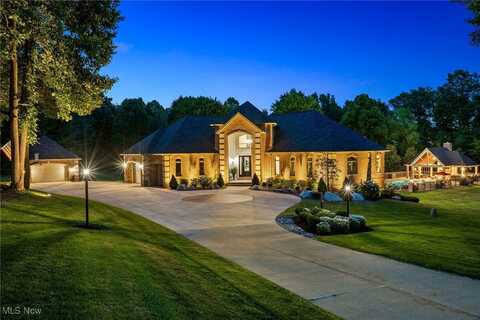 587 Messina Drive, Wadsworth, OH 44281
