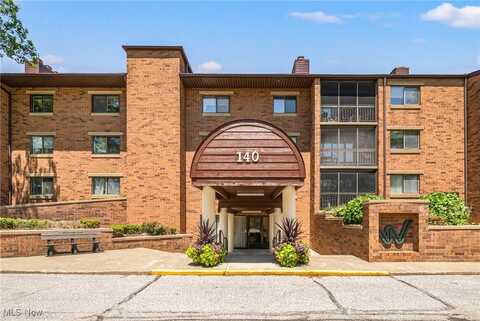 140 Fox Hollow Drive unit: 206C, Mayfield Heights, OH 44124