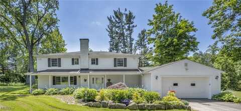 8347 Merrie Lane, Chesterland, OH 44026