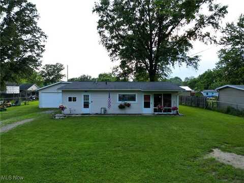 12488 Avalon Drive, Grafton, OH 44044