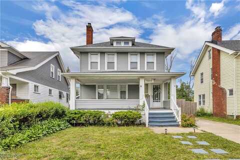 3242 Cedarbrook Road, Cleveland Heights, OH 44118