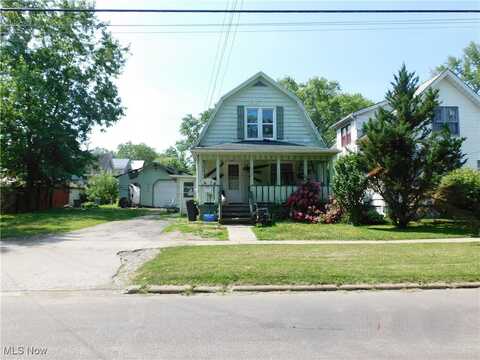 814 W 58th Street, Ashtabula, OH 44004