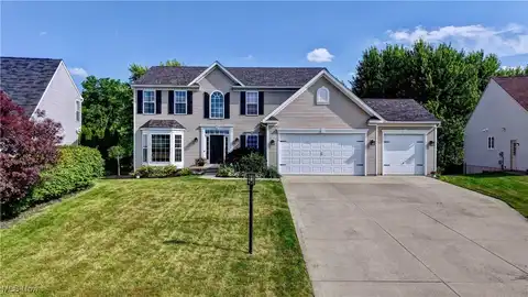 2720 Pinegate Drive, Norton, OH 44203