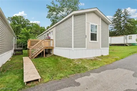 8323 Eagle Road unit: 37, Kirtland, OH 44060