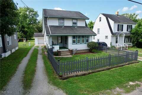 1978 Pine Street SE, East Sparta, OH 44626
