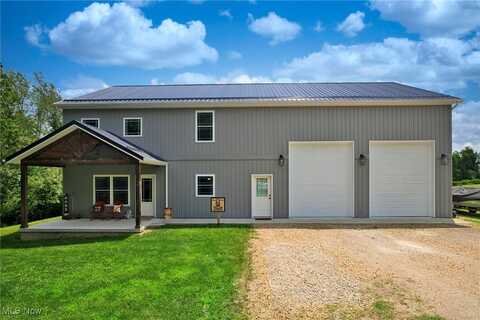 67076 Willow Grove Road, Saint Clairsville, OH 43950