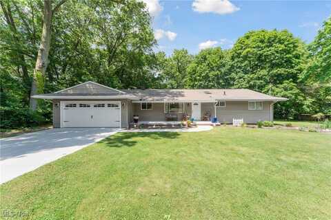 583 Knollwood Drive, Uniontown, OH 44685