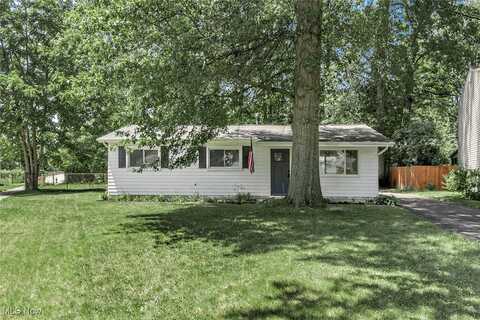 3498 Clayton Drive, North Olmsted, OH 44070