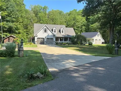 3340 Scott Cliff Drive, Lake Milton, OH 44429