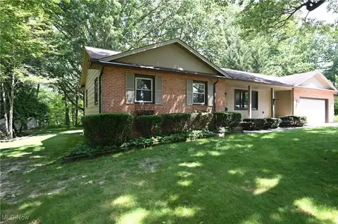 755 Blueberry Hill Drive, Canfield, OH 44406