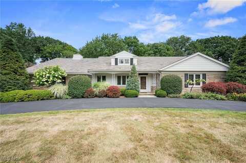 24425 Hilltop Drive, Beachwood, OH 44122