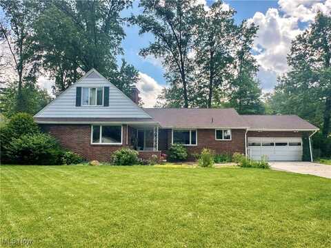 3608 Northwood Drive SE, Warren, OH 44484