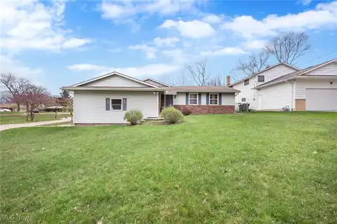 127 Brush Road, Richmond Heights, OH 44143