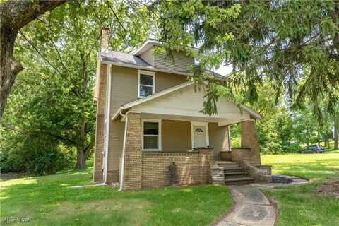2429 Westbrook Street SE, Magnolia, OH 44643