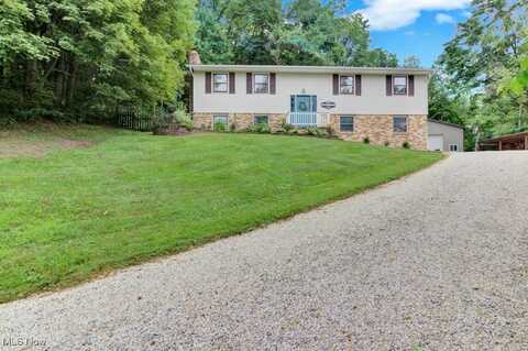 7170 Sandy Lane, Malvern, OH 44644