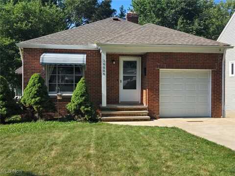10006 Beaconsfield Drive, Parma Heights, OH 44130