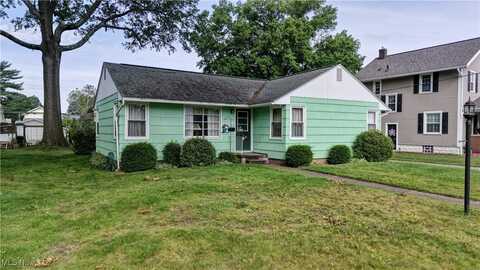 1016 Dover Avenue, Dover, OH 44622