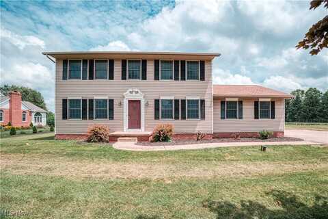 2811 Canton Road, Uniontown, OH 44685