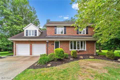 4347 Parklawn Drive, Willoughby, OH 44094