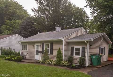 1995 Benjamin Road, Madison, OH 44057
