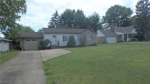 2901 Dentzler Road, Parma, OH 44134