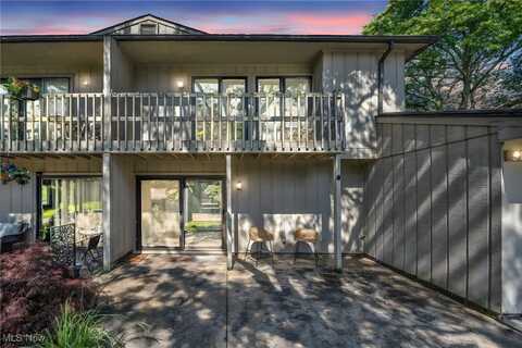 7351 Creekwood Drive, North Royalton, OH 44133