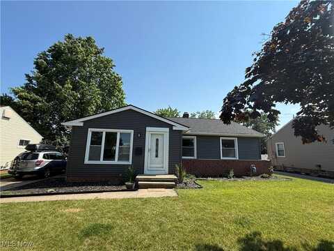 10651 Riveredge Drive, Parma, OH 44130