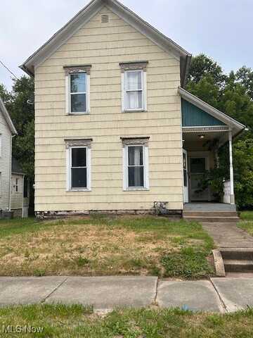 650 Kling Street, Akron, OH 44311